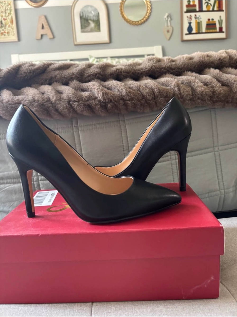 Women's Black Pointed-Toe Stiletto Heels